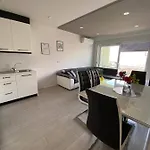 Appartement Modern With Garage